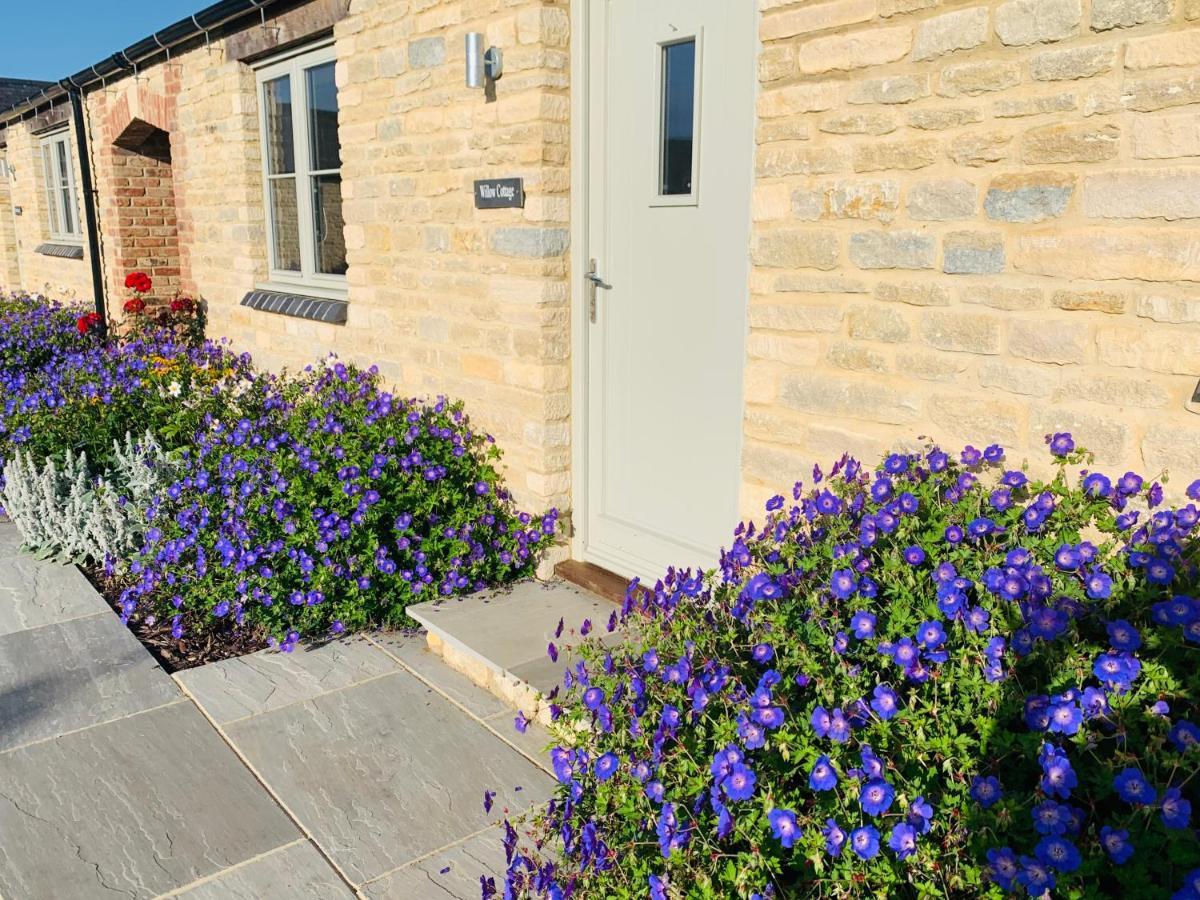 Briary Cottages At Iletts Farm Brackley  Exterior photo