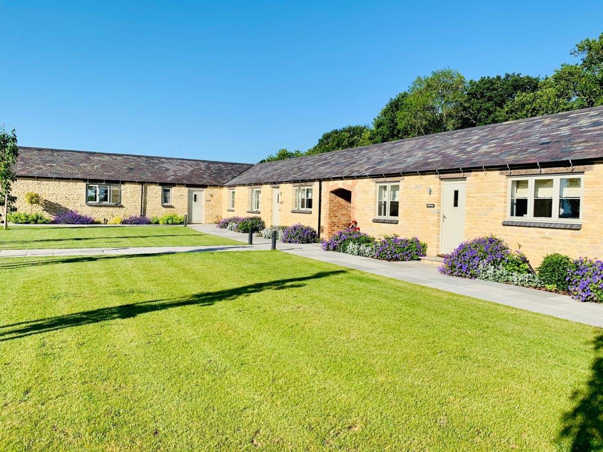 Briary Cottages At Iletts Farm Brackley  Exterior photo